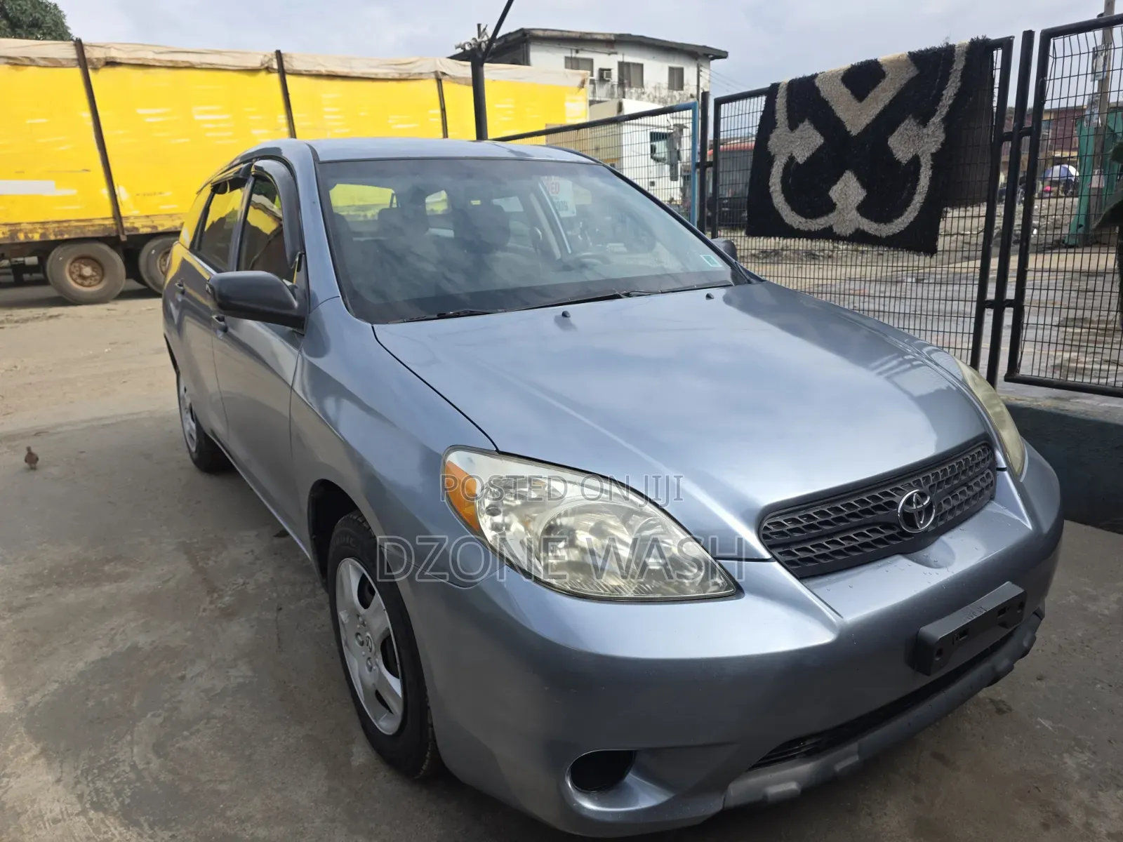 Toyota Matrix Hatchback AWD (1.8L 4cyl 4A) 2005 Blue