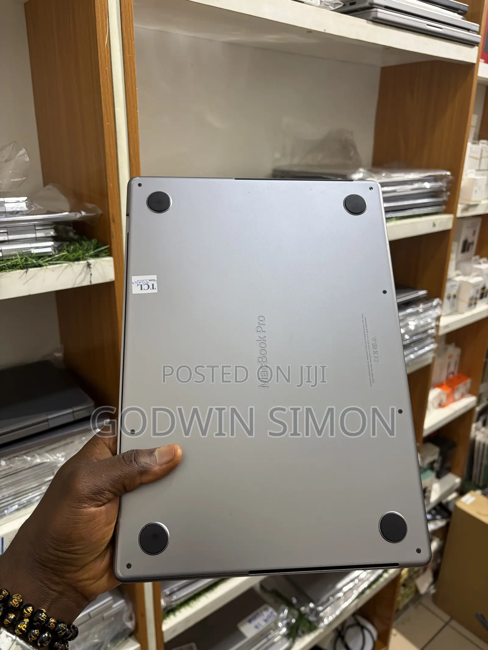 Laptop Apple MacBook Pro 2021 M1 32GB Apple M1 Pro SSD 500GB