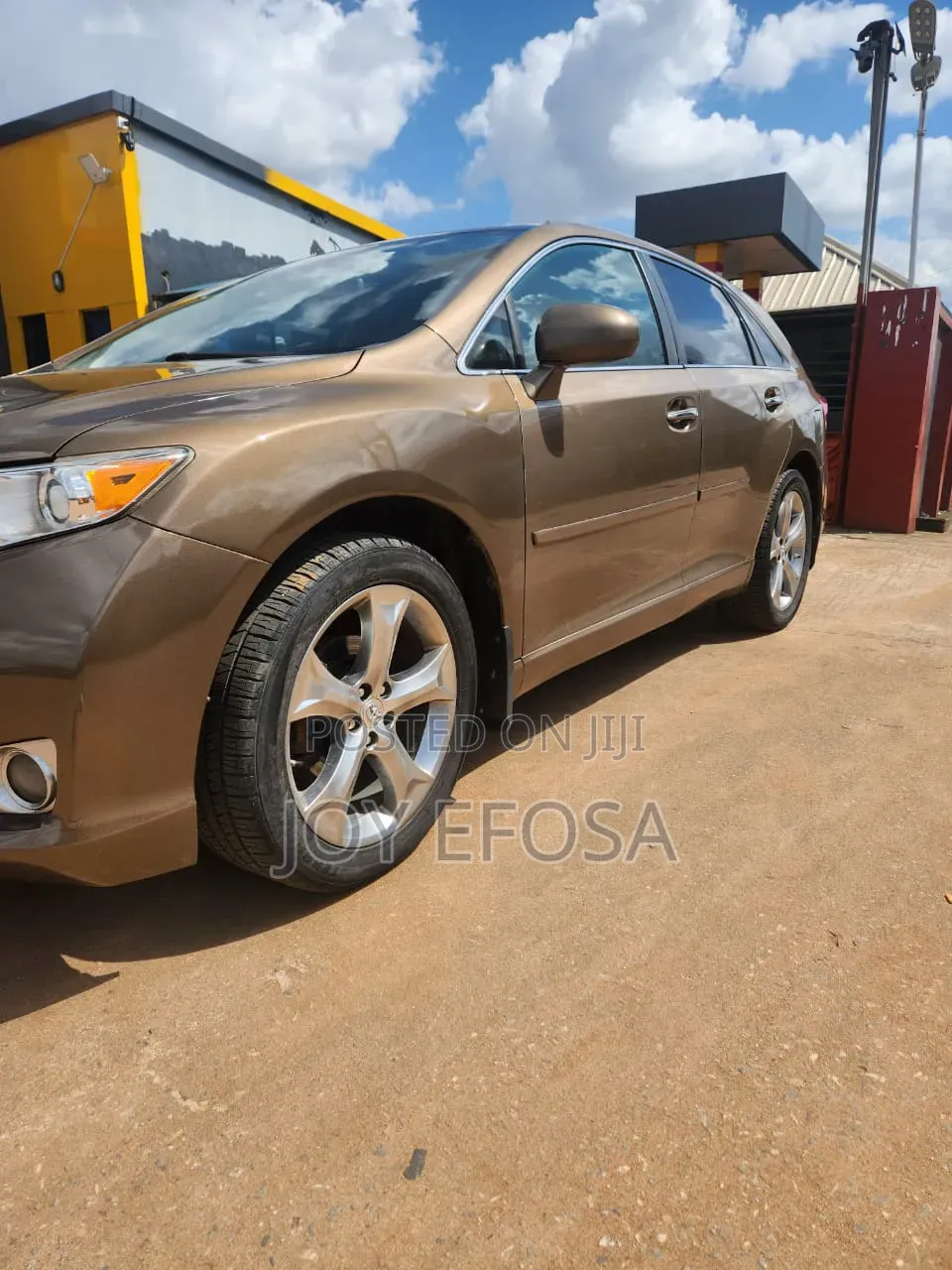 Toyota Venza V6 AWD 2010 Gold
