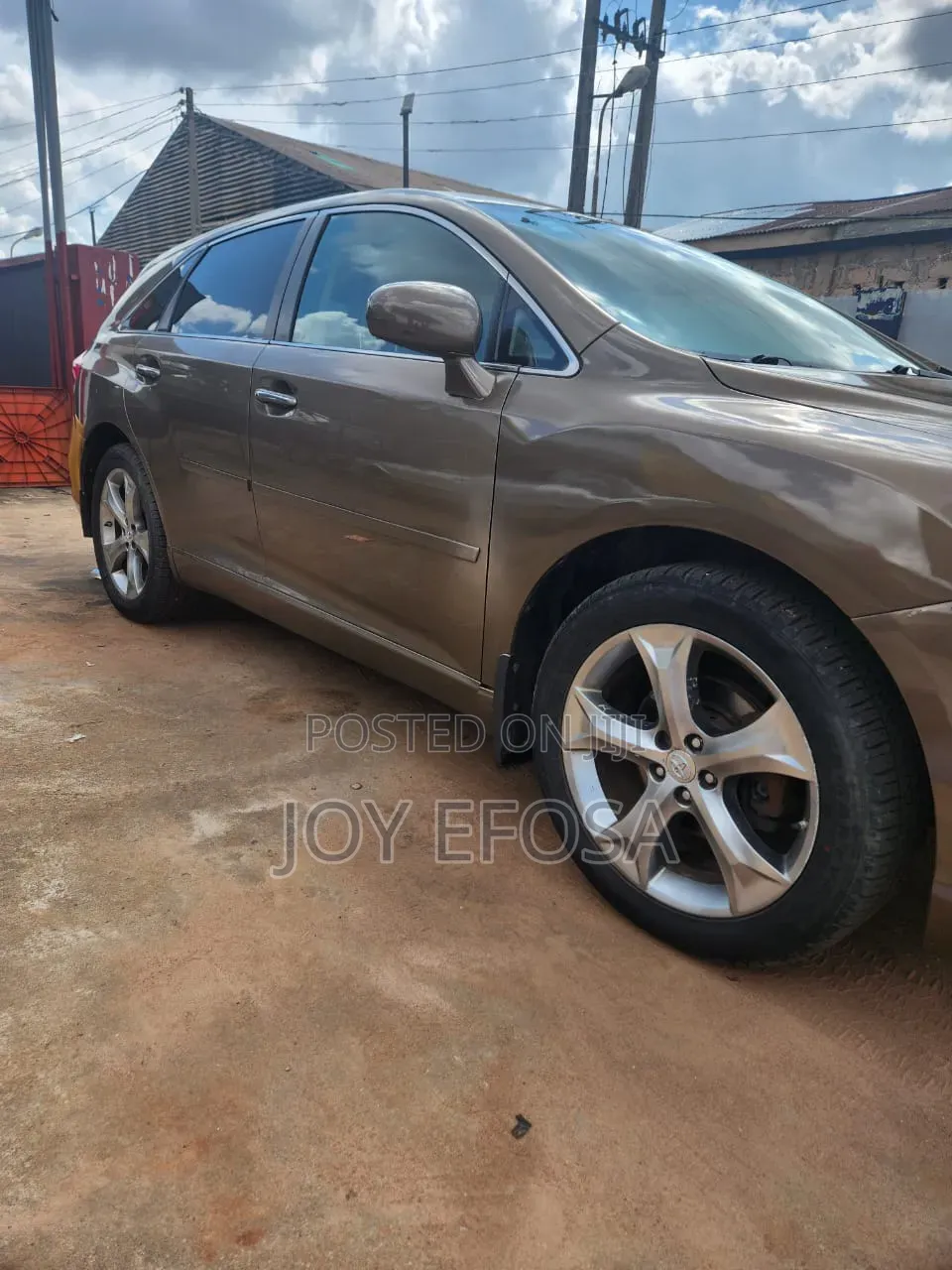 Toyota Venza V6 AWD 2010 Gold