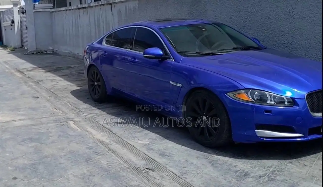 Jaguar XF Premium 2011 Blue