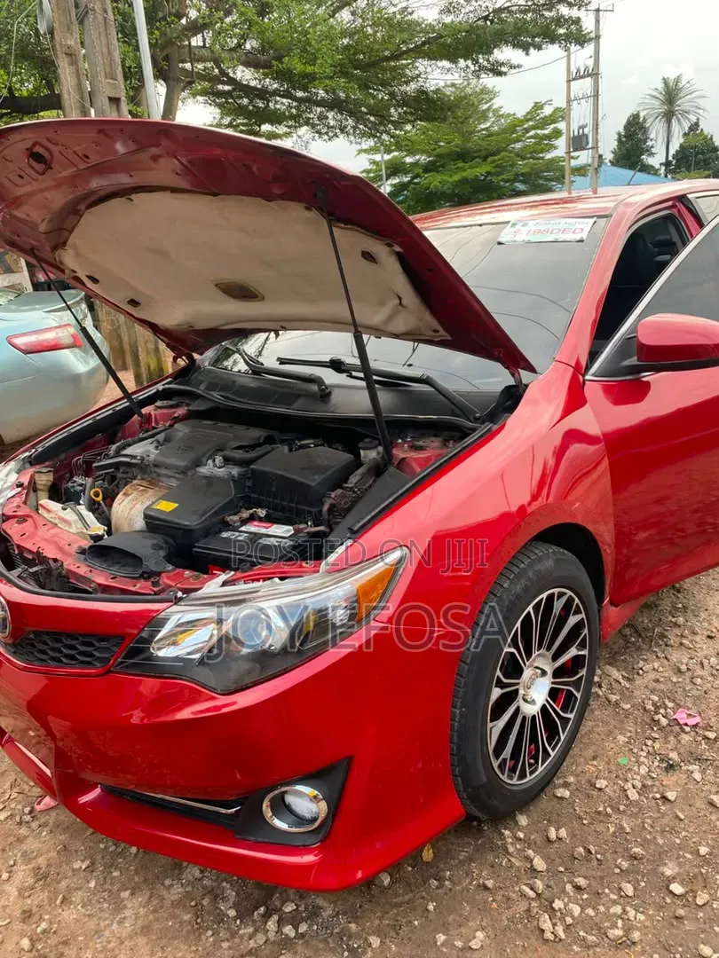 Toyota Camry 2012 Red