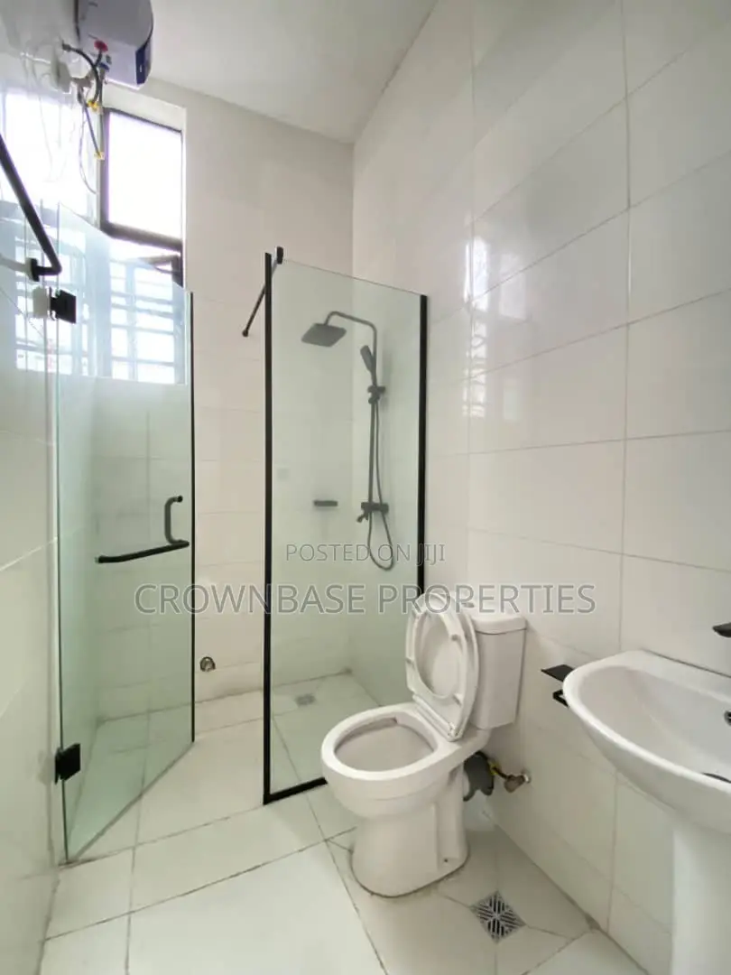 4bdrm Duplex in Sangotedo for sale