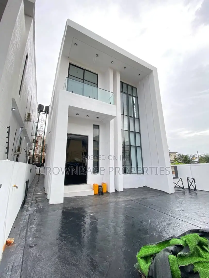 4bdrm Duplex in Sangotedo for sale