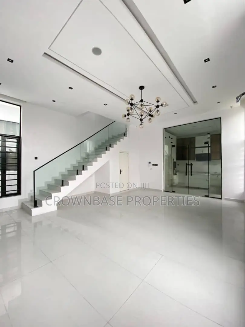 4bdrm Duplex in Sangotedo for sale