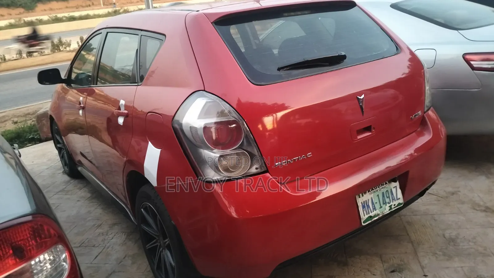Pontiac Vibe 2009 Red