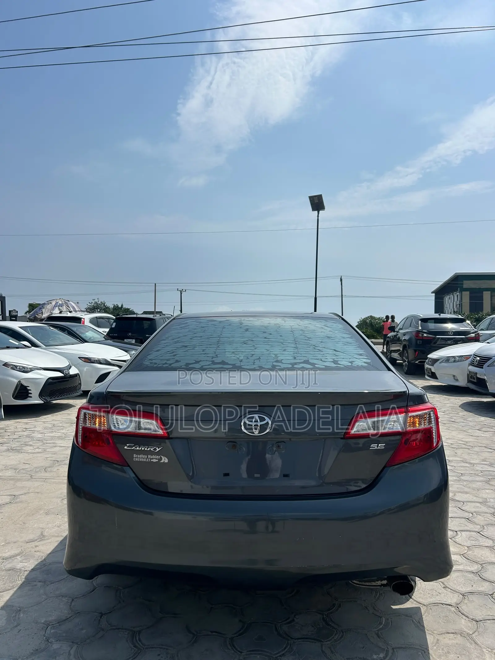 Toyota Camry SE 4dr Sedan (2.5L 4cyl 6A) 2013 Gray