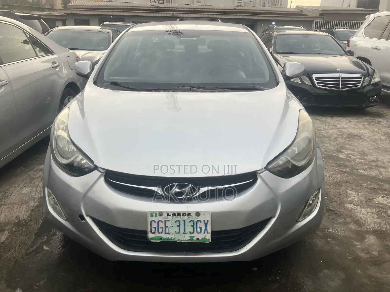 Hyundai Elantra 2012 Silver