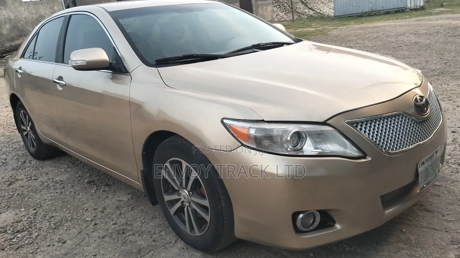 Toyota Camry XLE 4dr Sedan (2.4 4cyl 5A) 2008 Gold