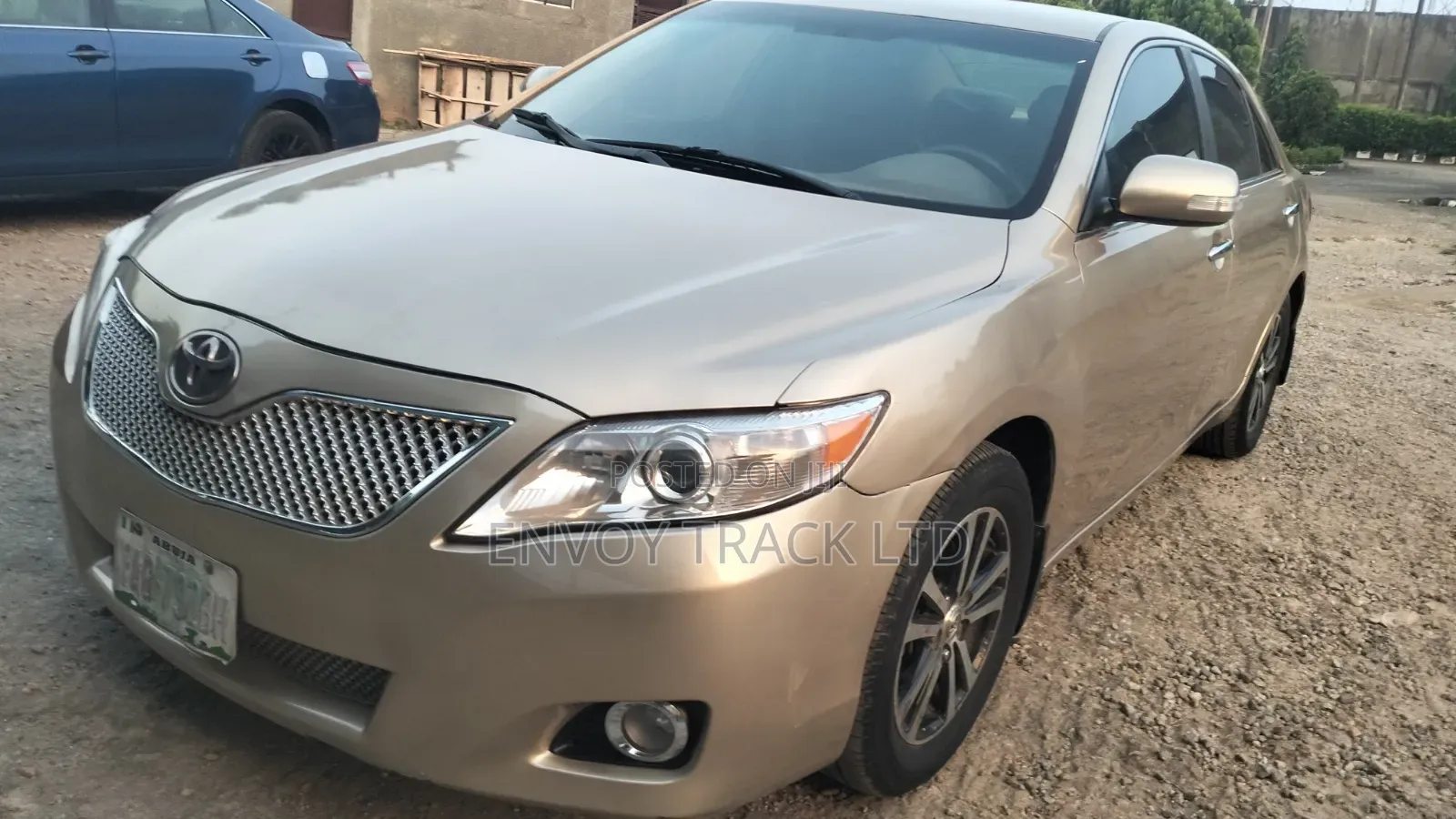 Toyota Camry XLE 4dr Sedan (2.4 4cyl 5A) 2008 Gold