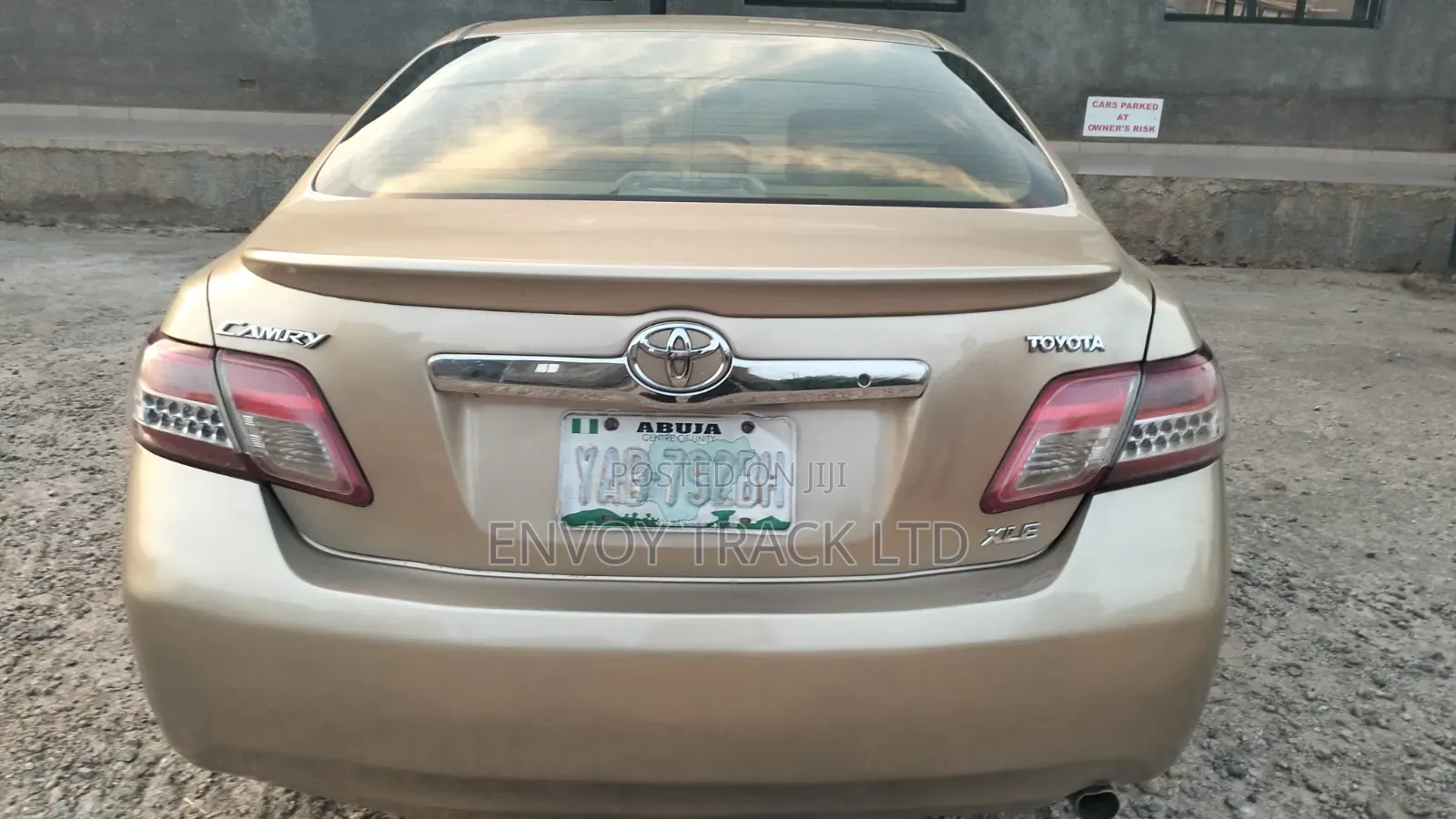 Toyota Camry XLE 4dr Sedan (2.4 4cyl 5A) 2008 Gold