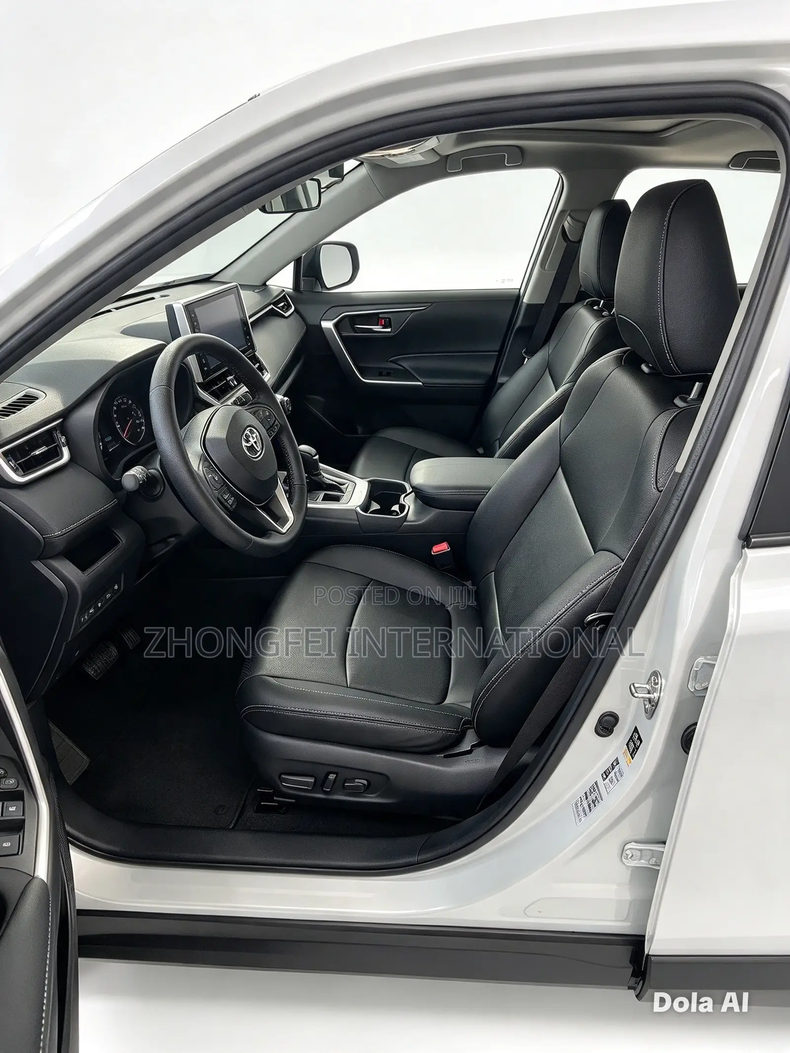 Toyota RAV4 2021 White
