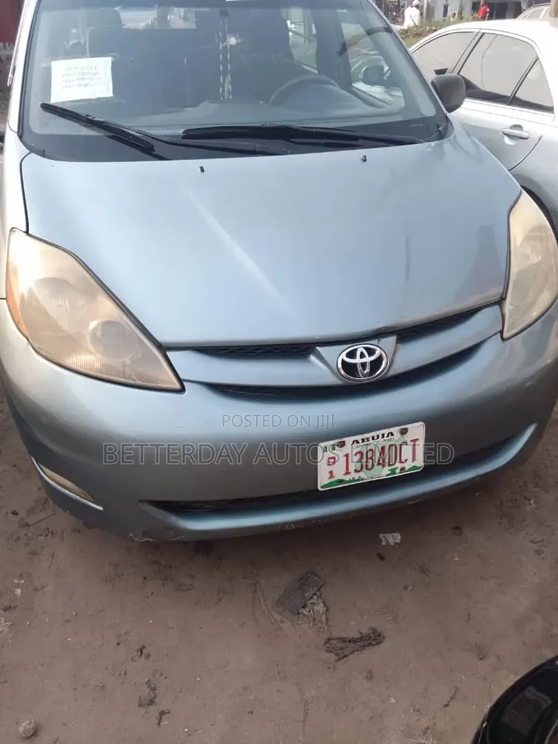 Toyota Sienna 2006 Blue
