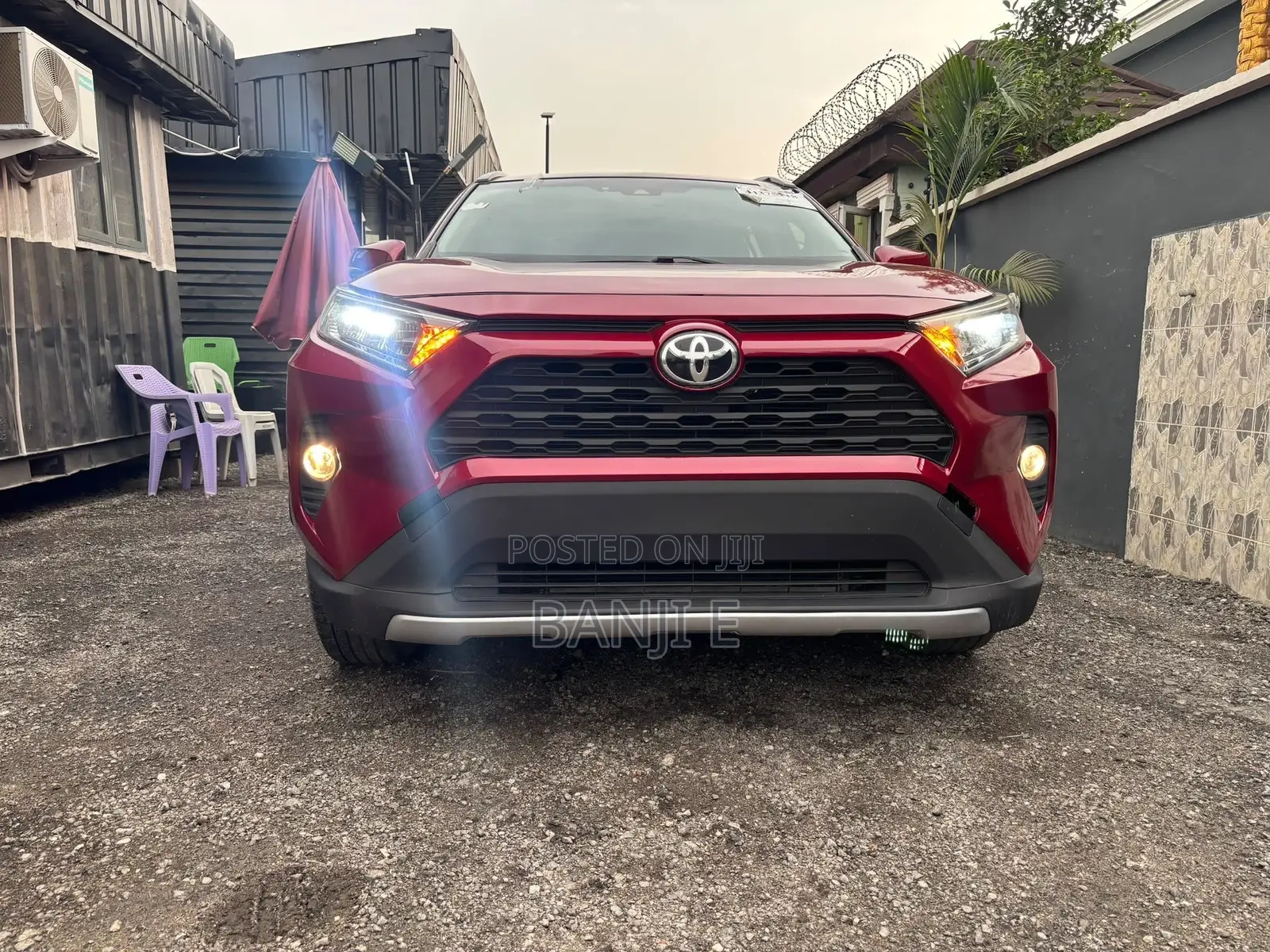 Toyota RAV4 XLE AWD 2019 Red