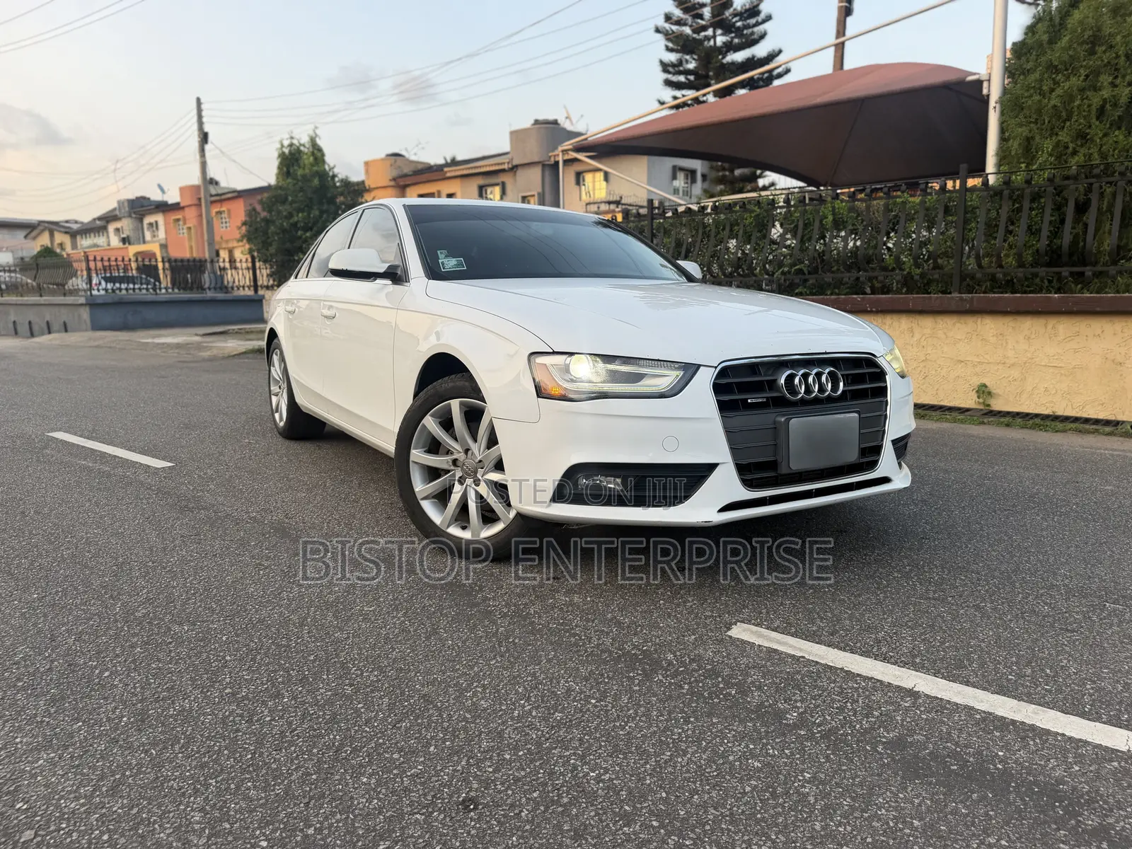 Audi A4 2.0T Premium Multitronic 2013 White
