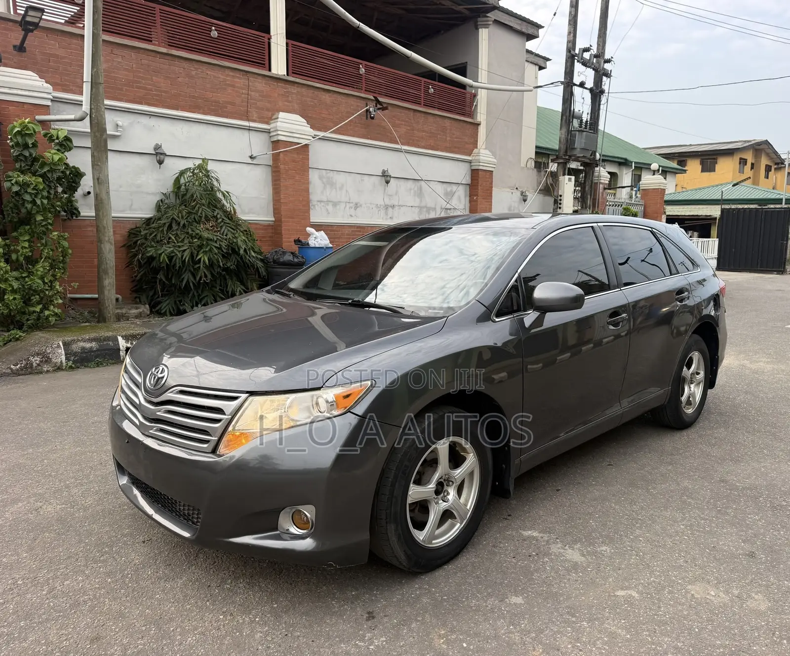 Toyota Venza V6 AWD 2011 Gray