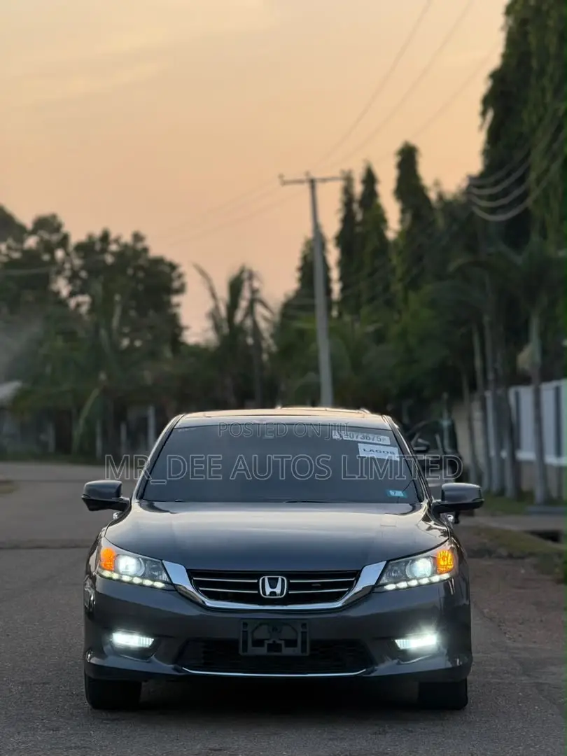 Honda Accord EX-L V-6 4dr Sedan (3.5L 6cyl 6A) 2015 Gray