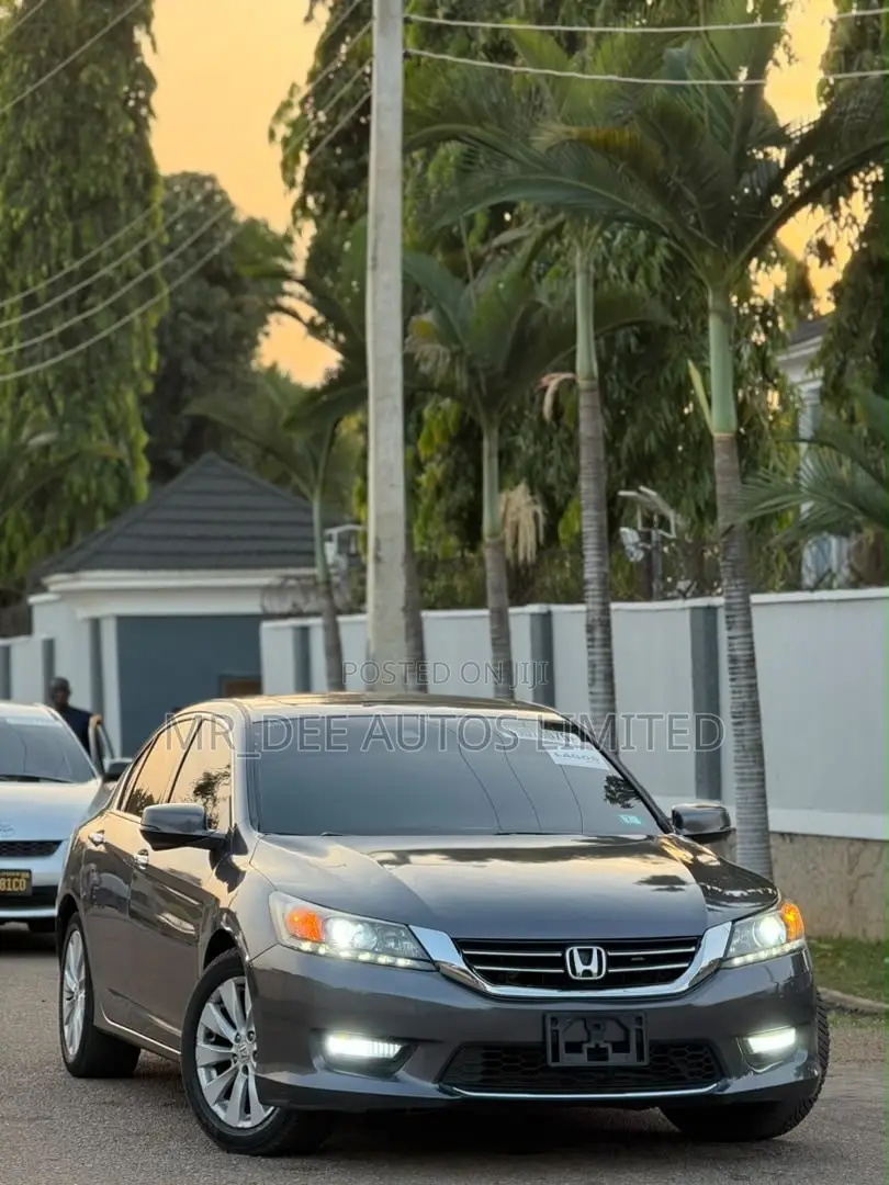 Honda Accord EX-L V-6 4dr Sedan (3.5L 6cyl 6A) 2015 Gray