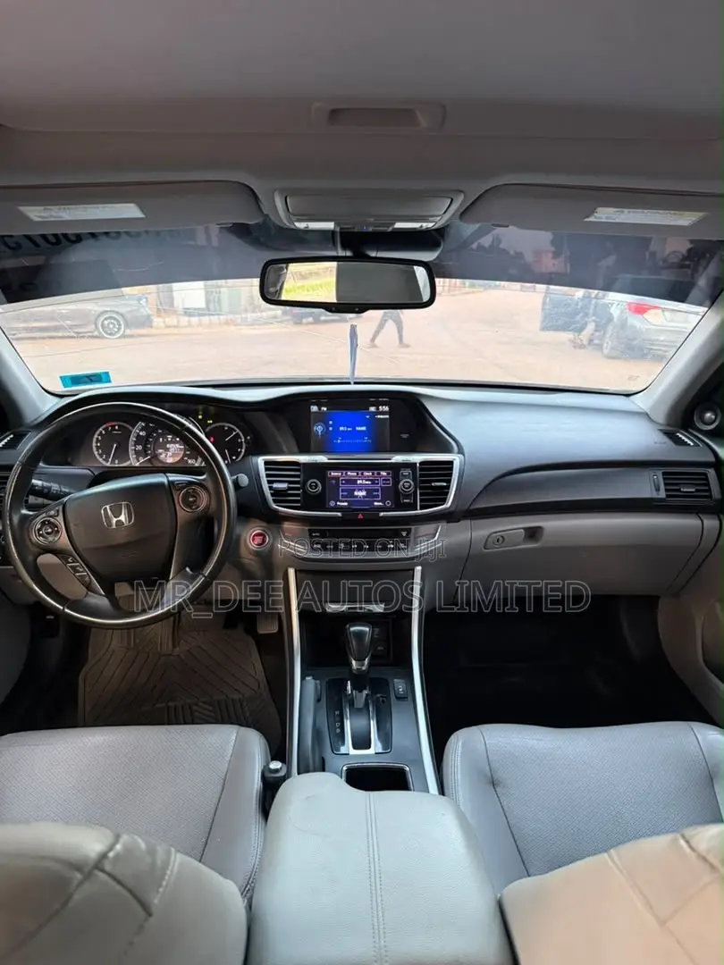 Honda Accord EX-L V-6 4dr Sedan (3.5L 6cyl 6A) 2015 Gray