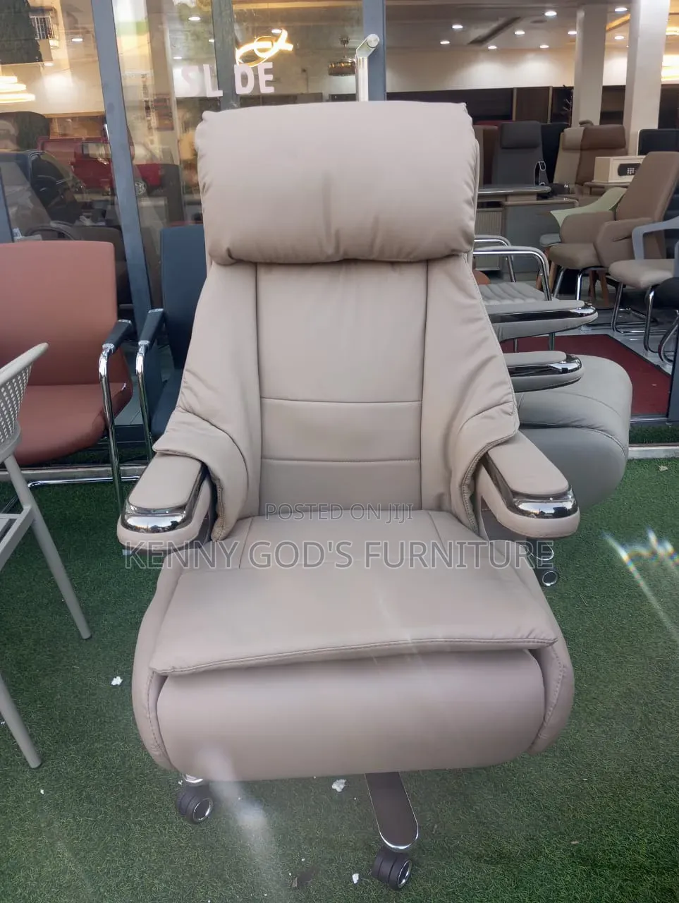Office Executive Chair With Soft Command