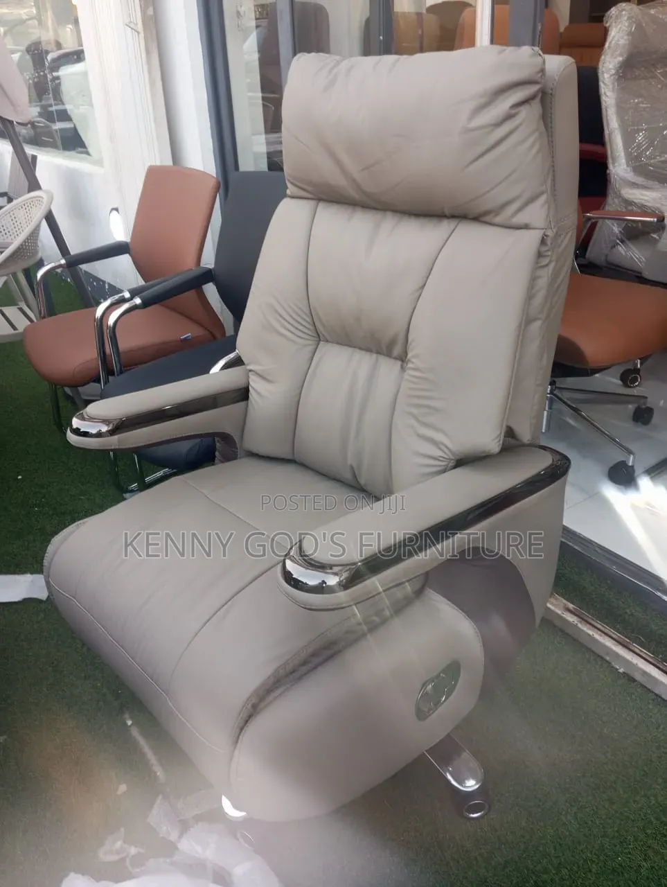 Office Executive Chair With Soft Command
