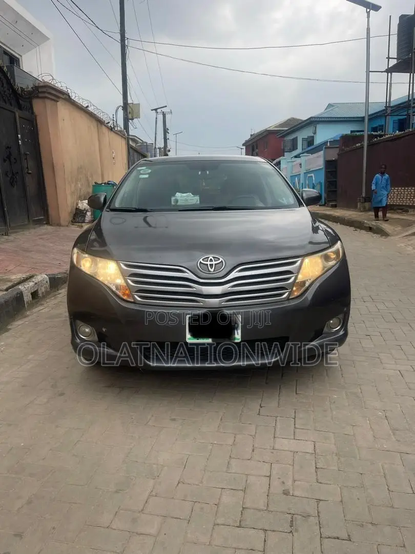 Toyota Venza 2010 Gray