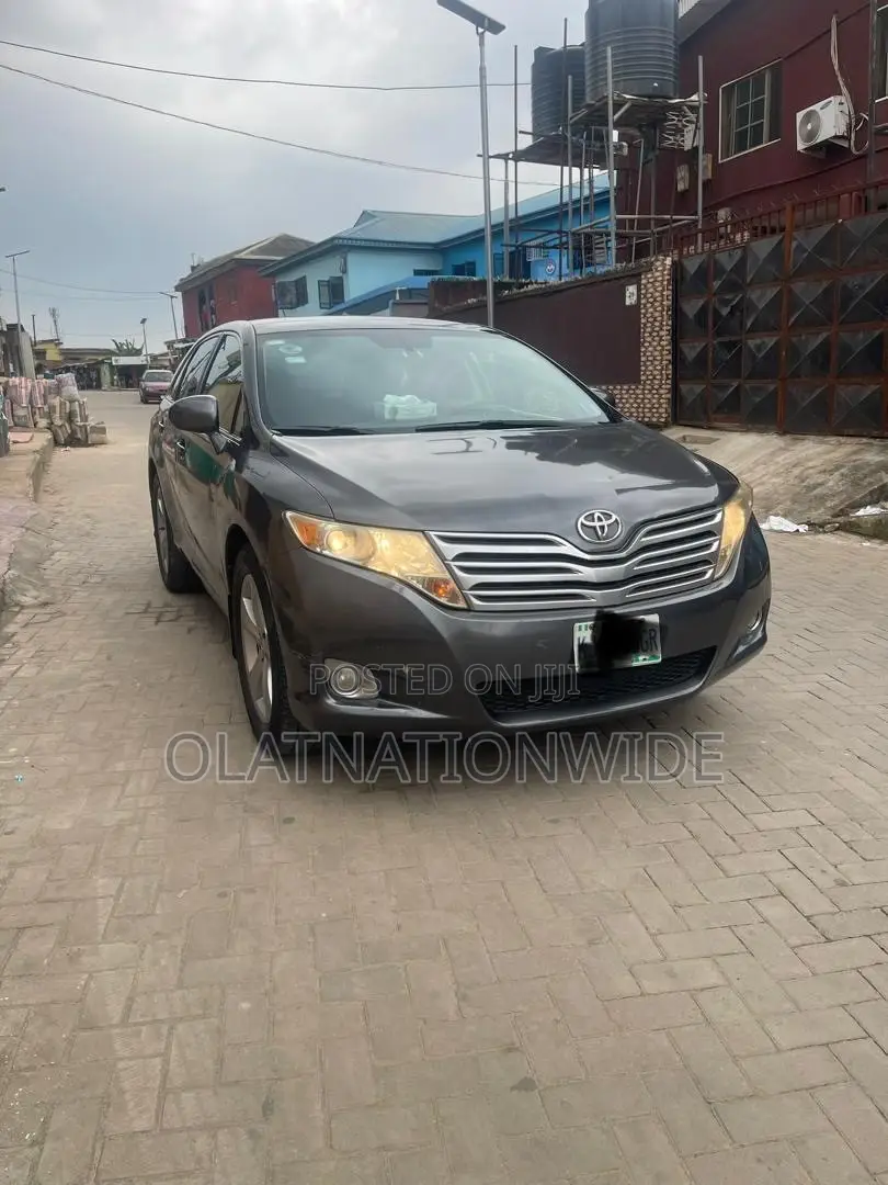 Toyota Venza 2010 Gray