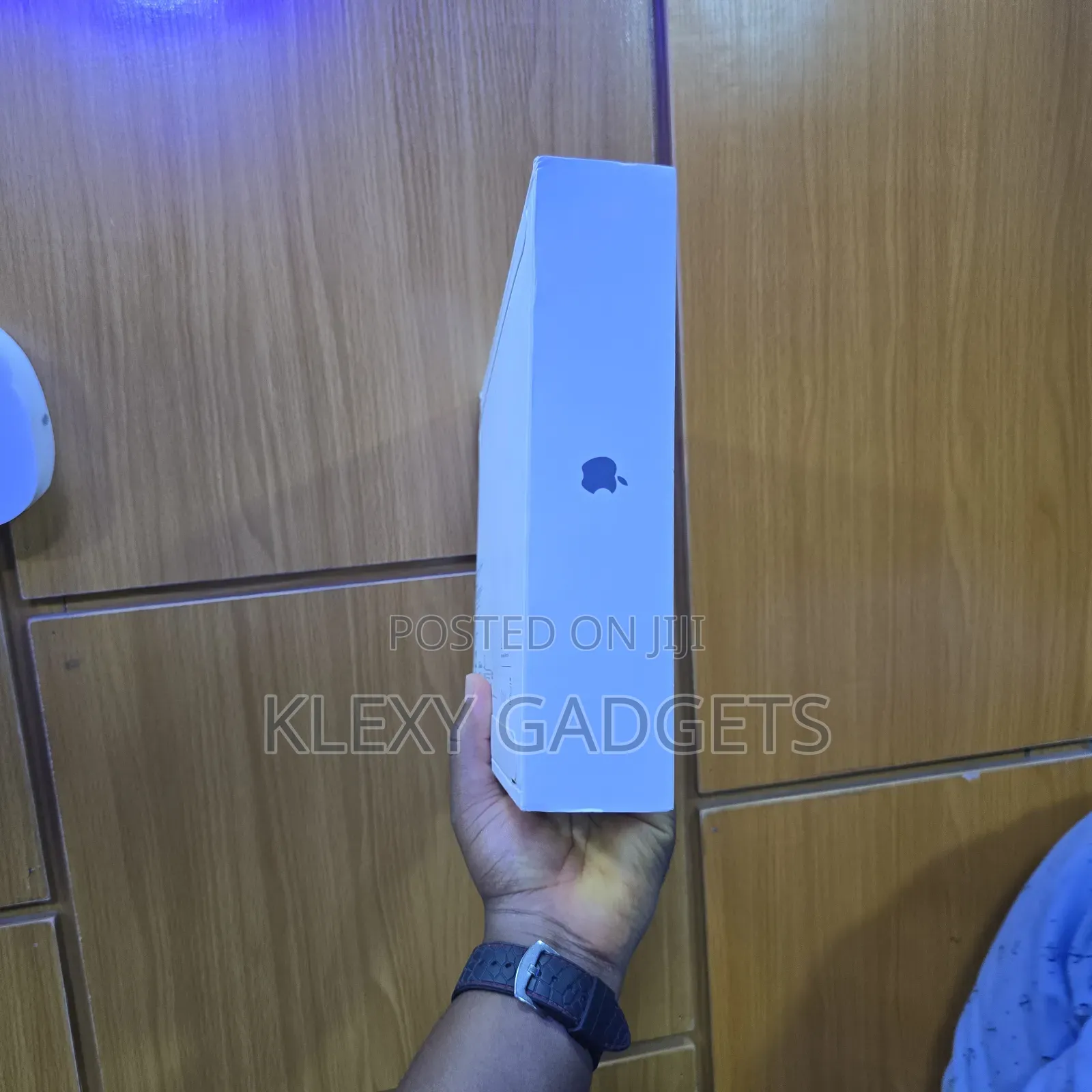 New Laptop Apple MacBook Air 2026 M5 16GB Apple M5 SSD 512GB