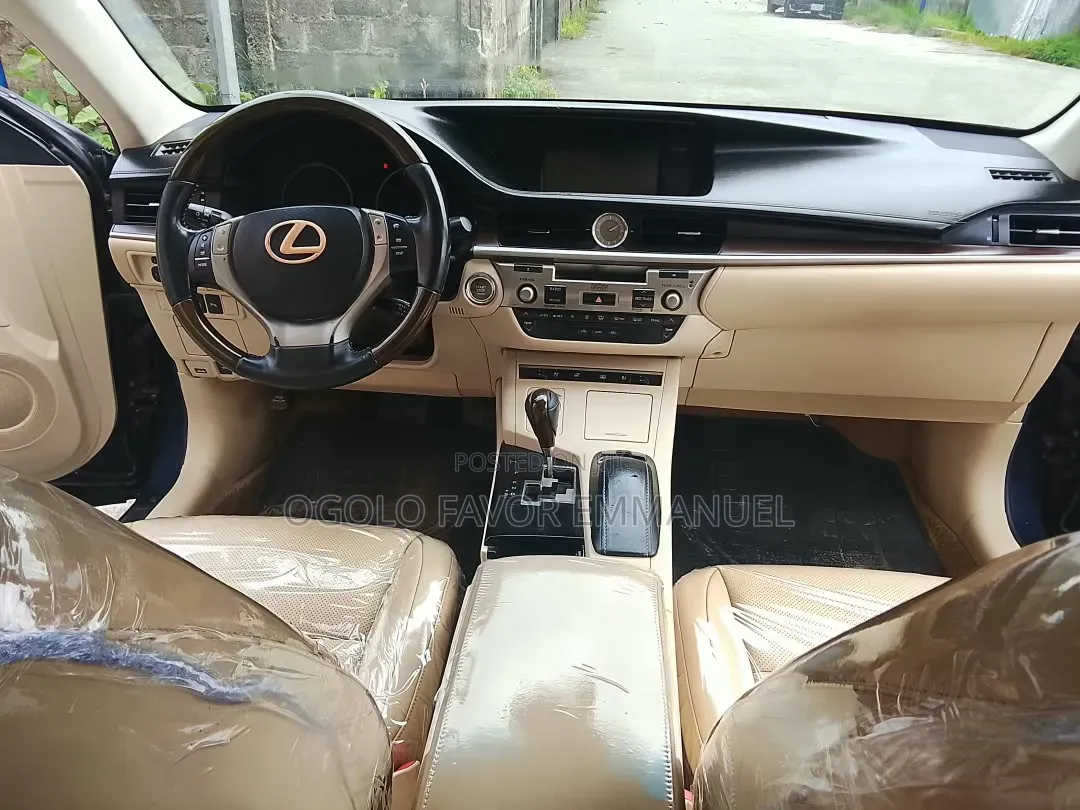 Lexus ES 350 FWD 2013 Red