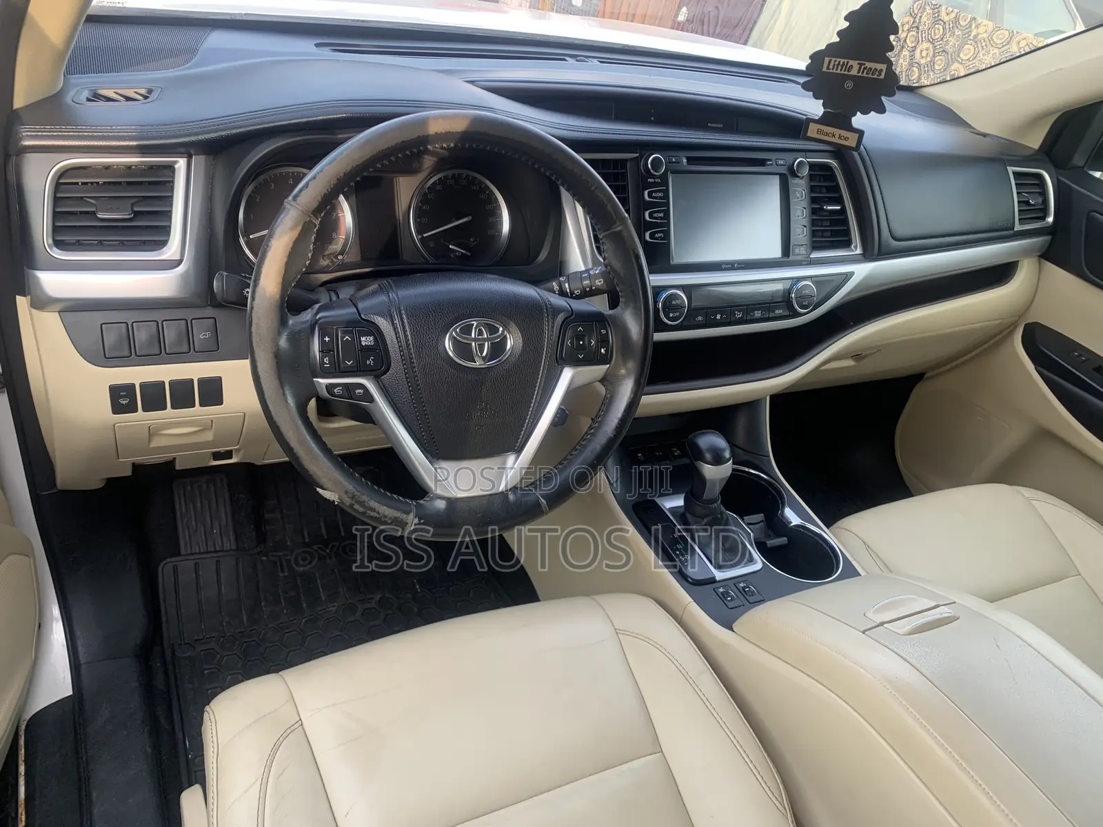 Toyota Highlander XLE 4dr SUV AWD (3.5L 6cyl 6A) 2015 White