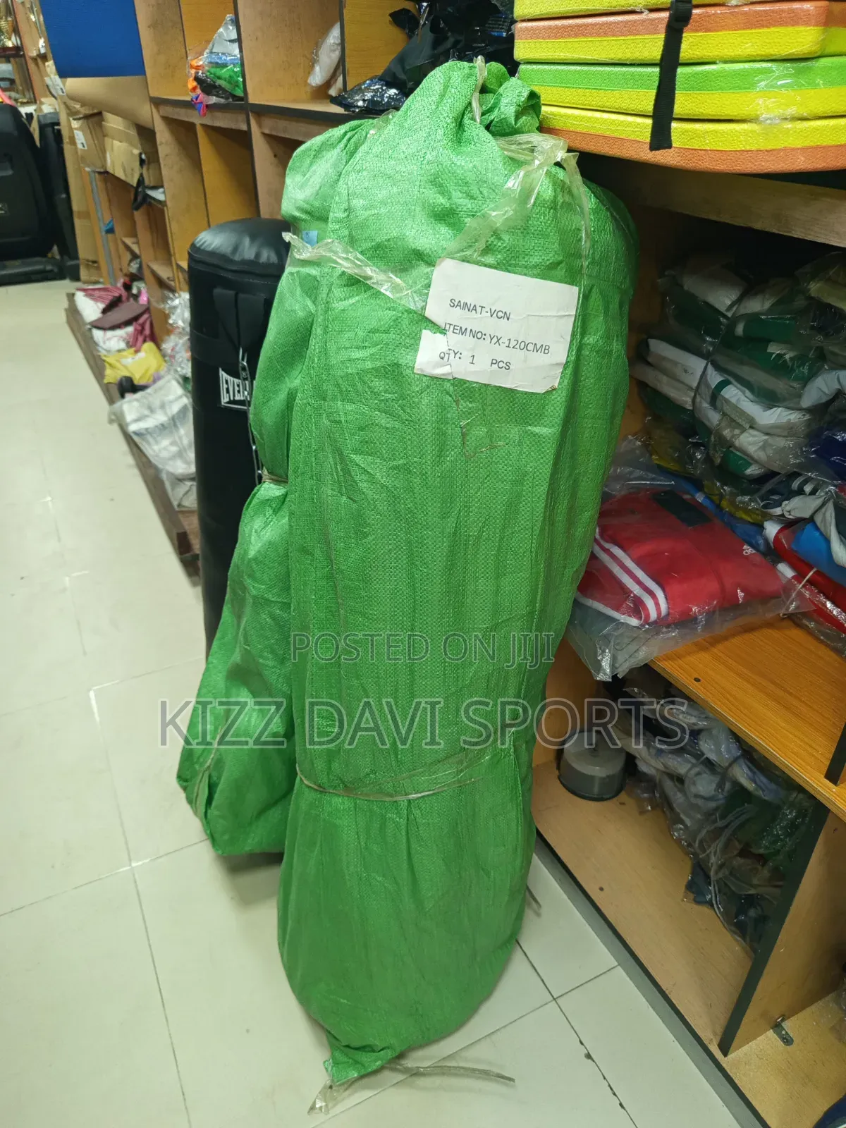 Foreign Everlast Punching Bag