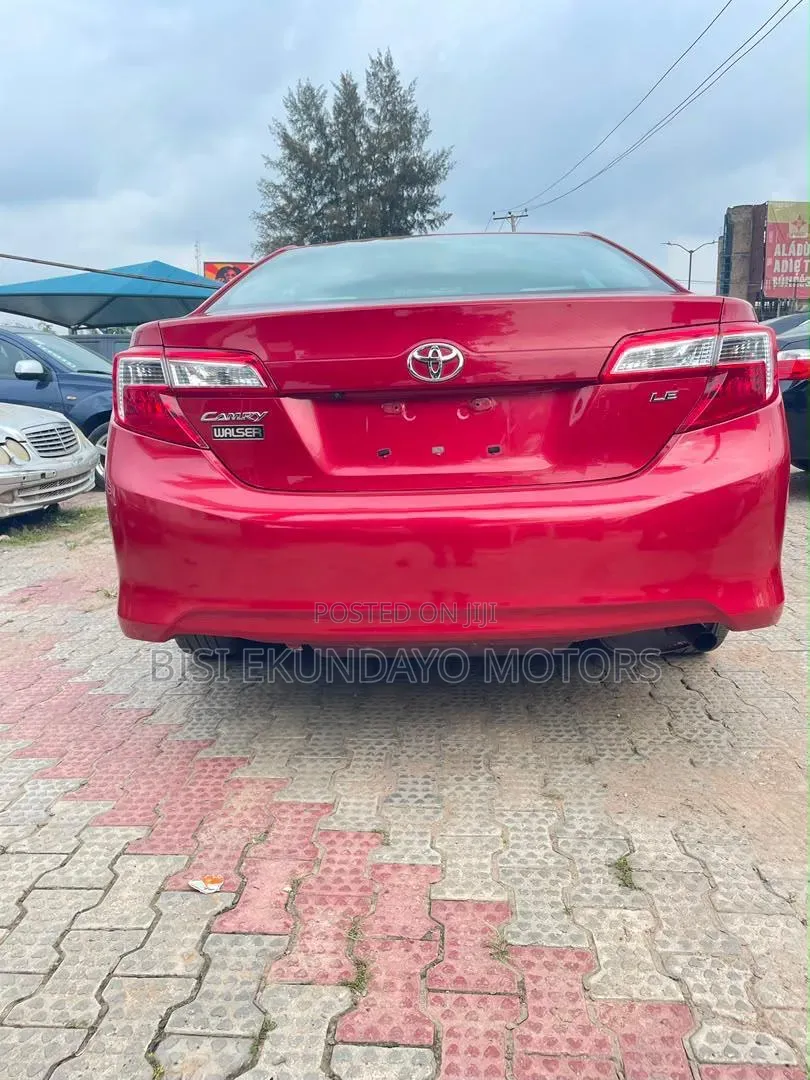 Toyota Camry L 4dr Sedan (2.5L 4cyl 6A) 2014 Red
