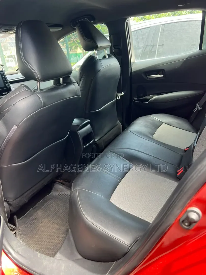 Toyota Corolla XSE (1.8L 4cyl 2A) 2019 Red