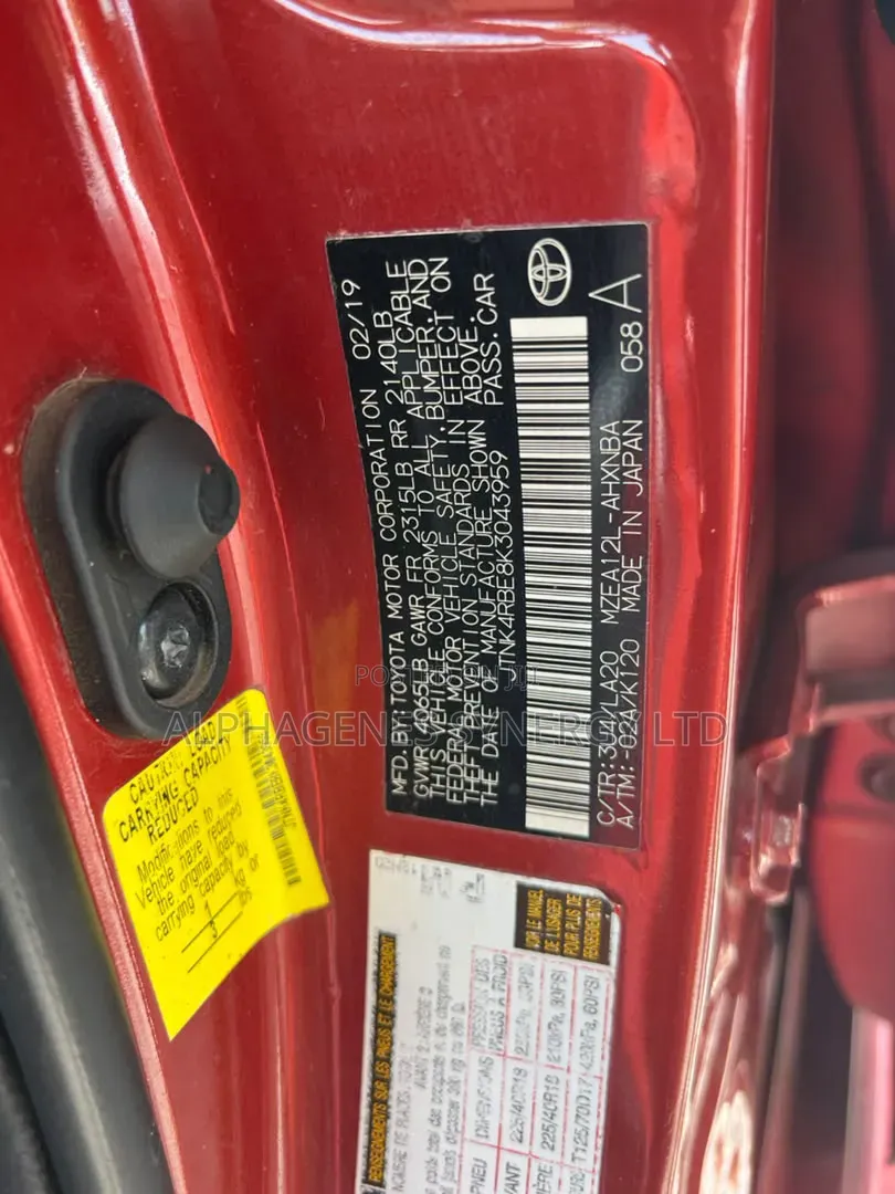 Toyota Corolla XSE (1.8L 4cyl 2A) 2019 Red