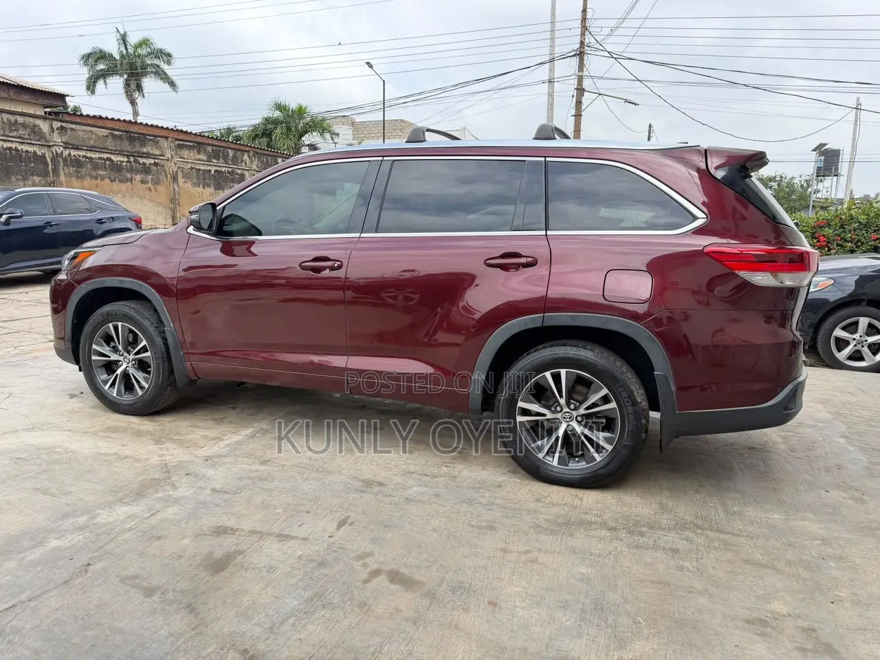 Toyota Highlander XLE V6 4x4 (3.5L 6cyl 6A) 2016 Burgundy