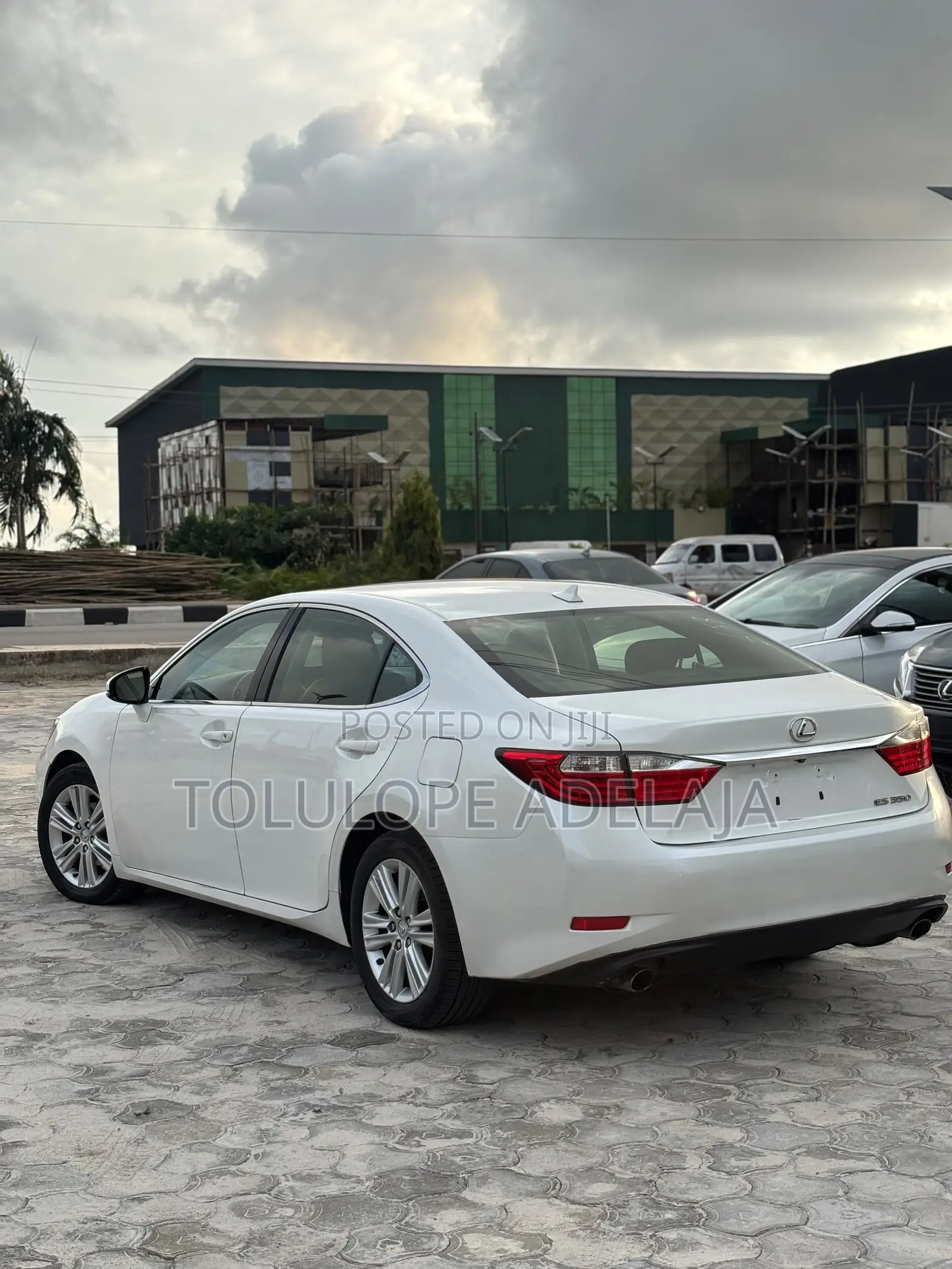 Lexus ES 350 FWD 2014 White