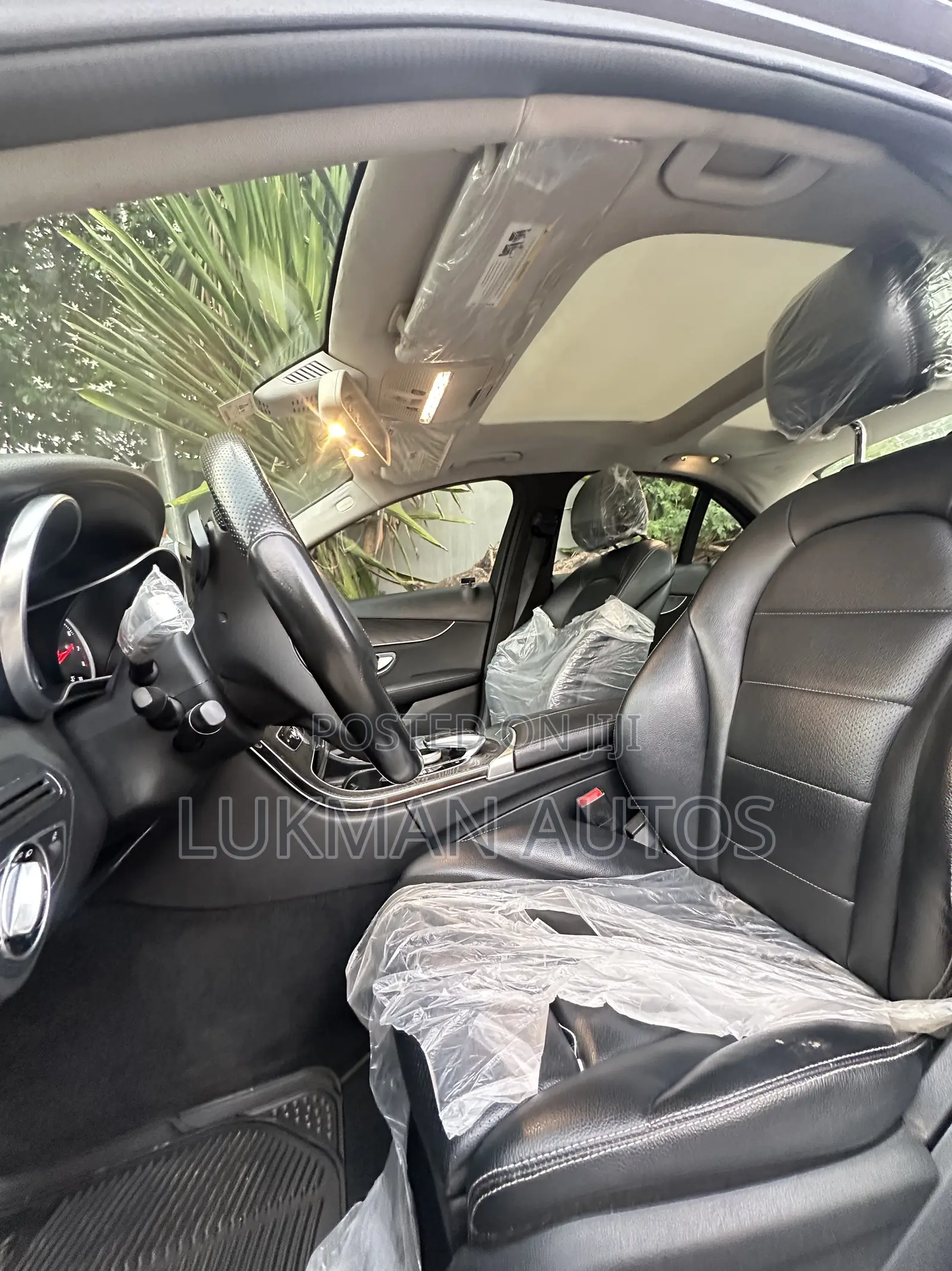 Mercedes-Benz C300 Luxury 4Matic Sedan AWD (2.0L 4cyl 7A) 2016 Black