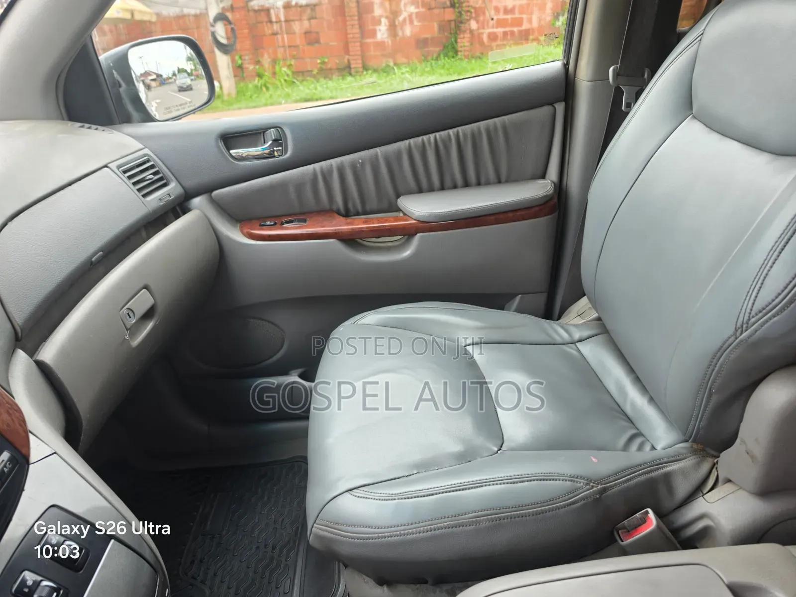 Toyota Sienna 2005 Silver