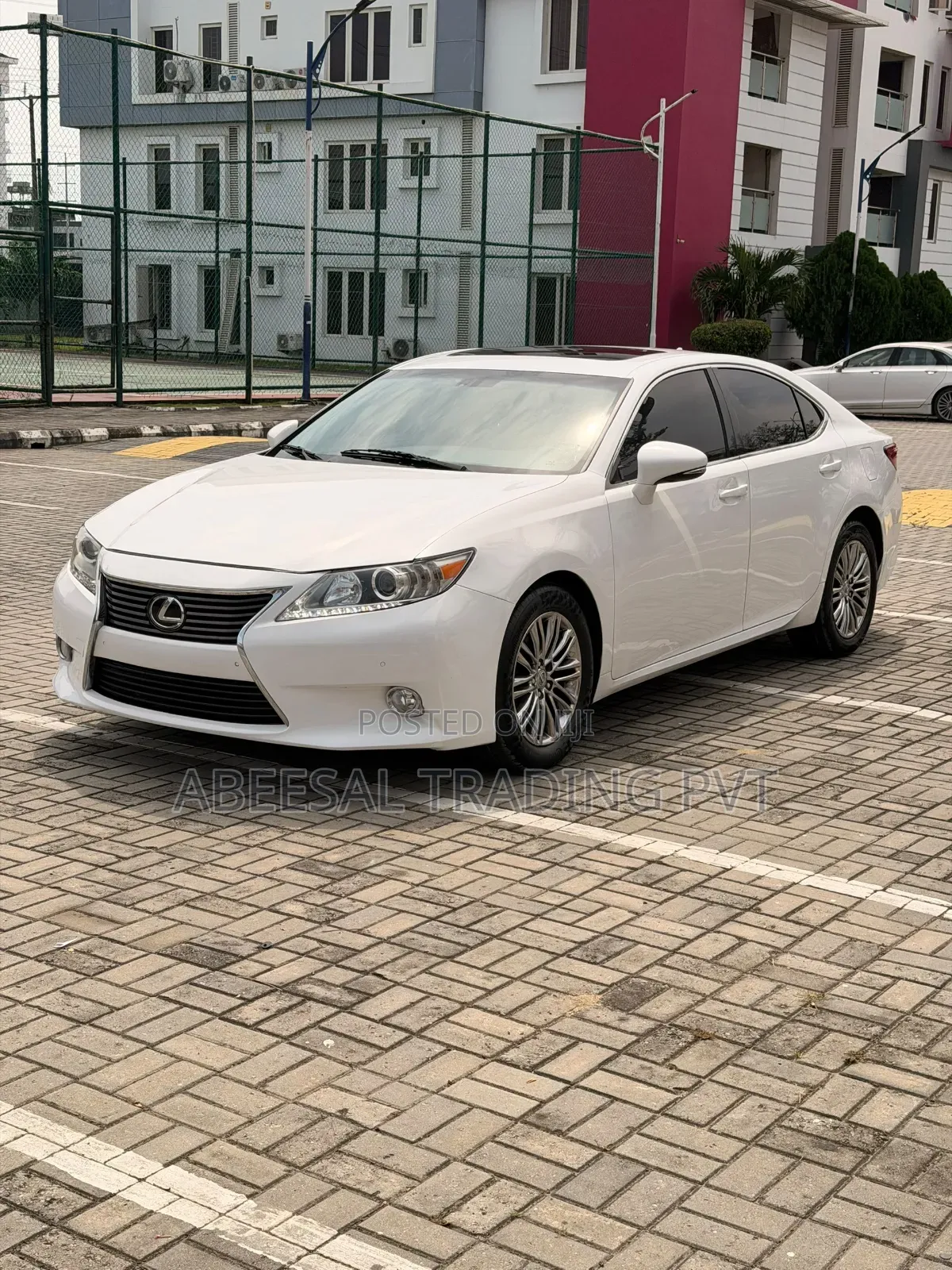 Lexus ES 350 FWD 2013 White