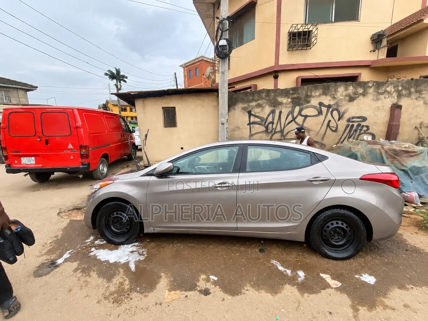 Hyundai Elantra 2013 Gold