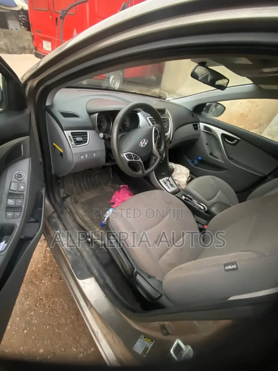 Hyundai Elantra 2013 Gold