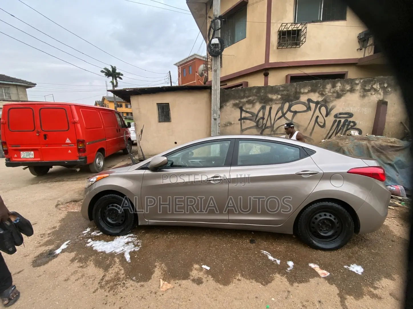 Hyundai Elantra 2013 Gold