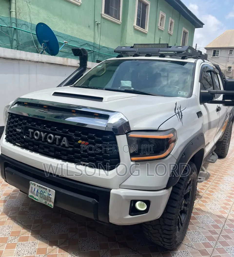 Toyota Tundra 2012 White