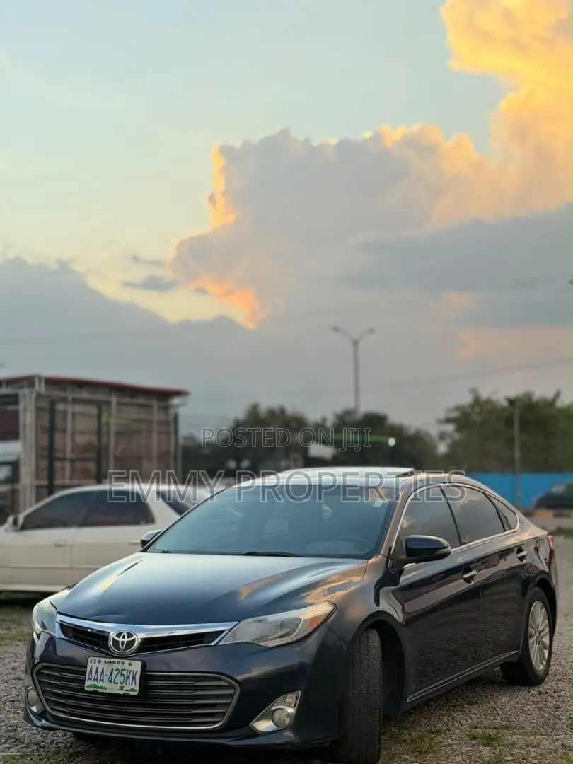 Toyota Avalon XLE Premium 4dr Sedan (3.5L 6cyl 6A) 2015 Black