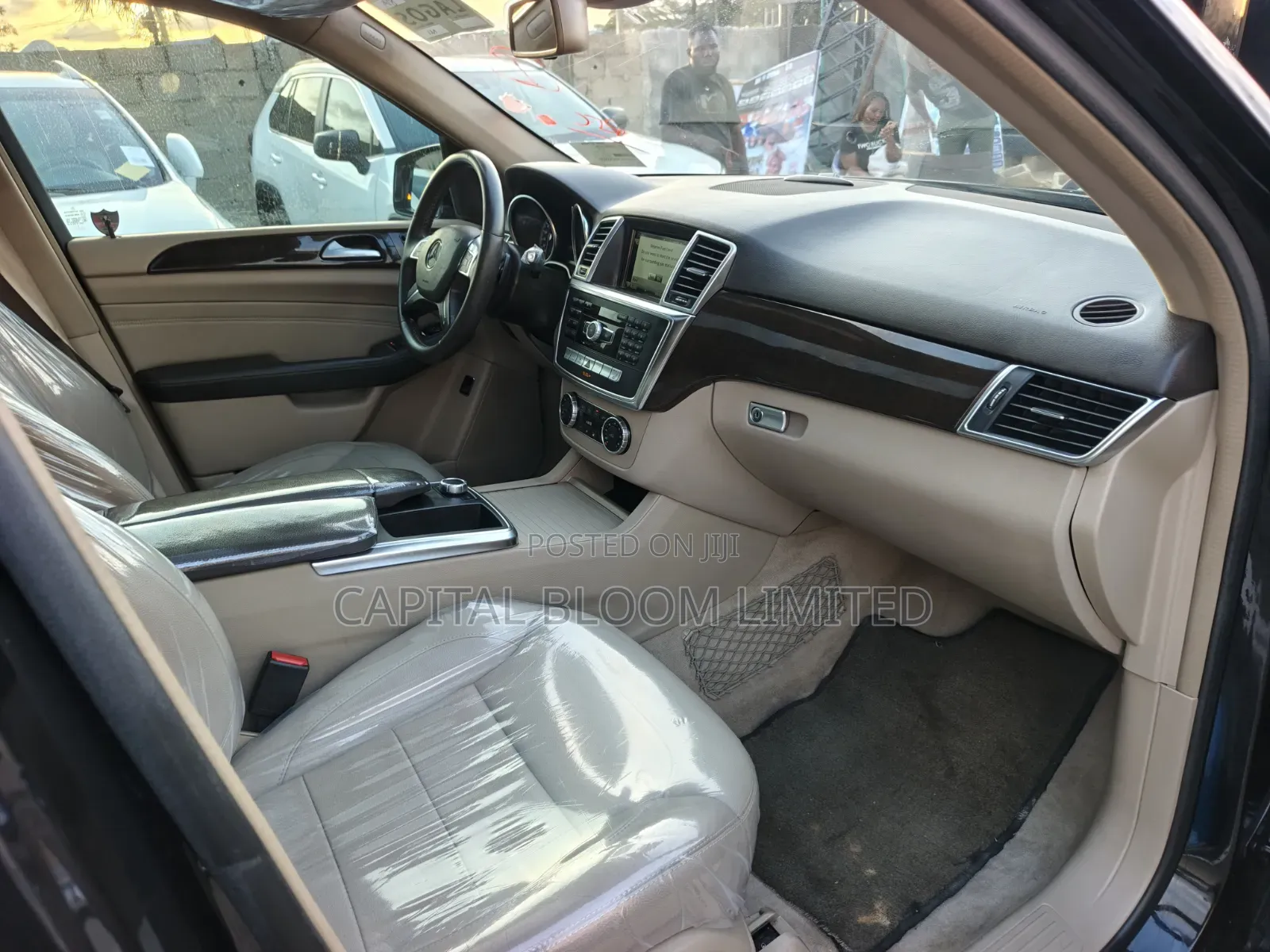 Mercedes-Benz M Class ML350 4MATIC 4dr SUV AWD (3.5L 6cyl 7A) 2014