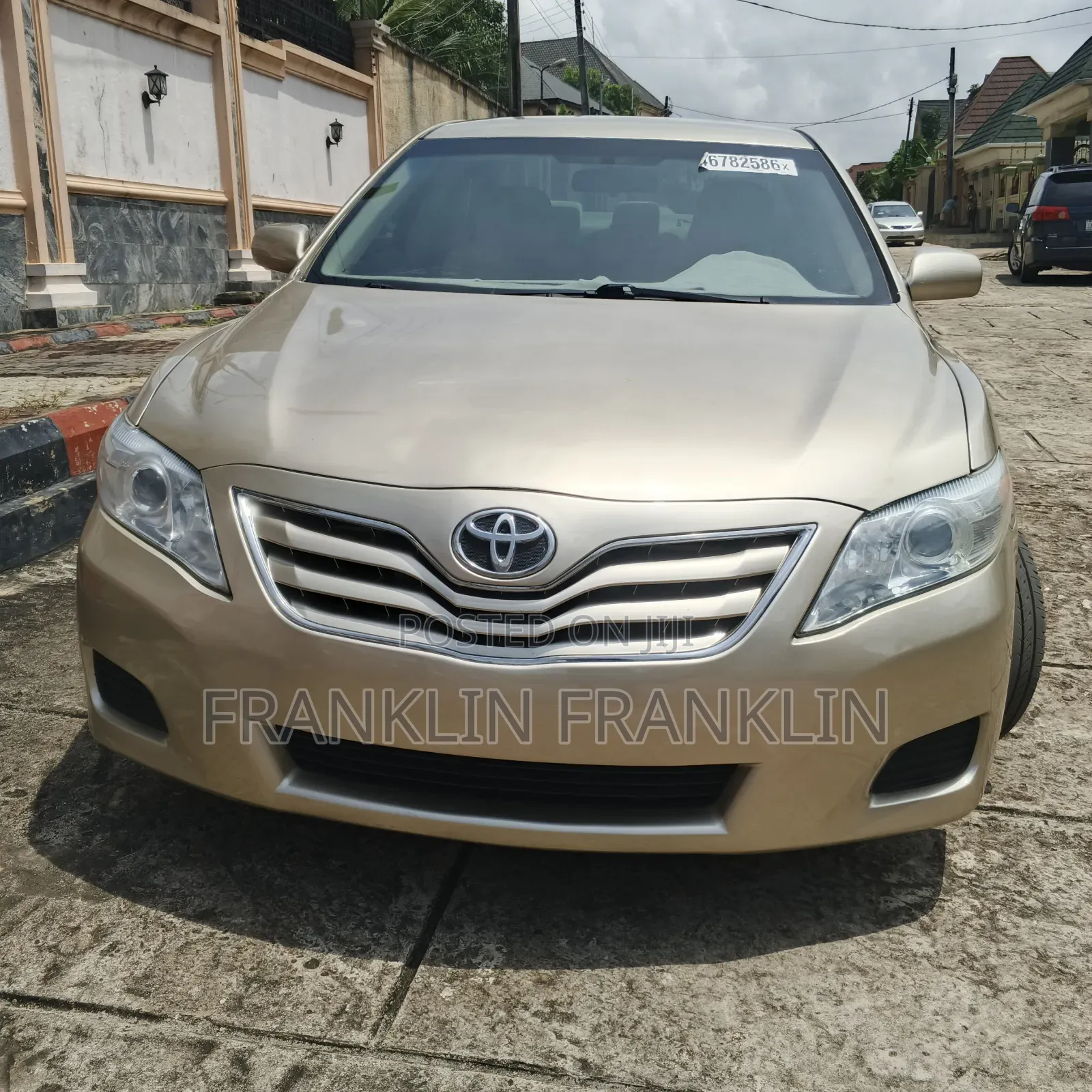 Toyota Camry 2011 Gold