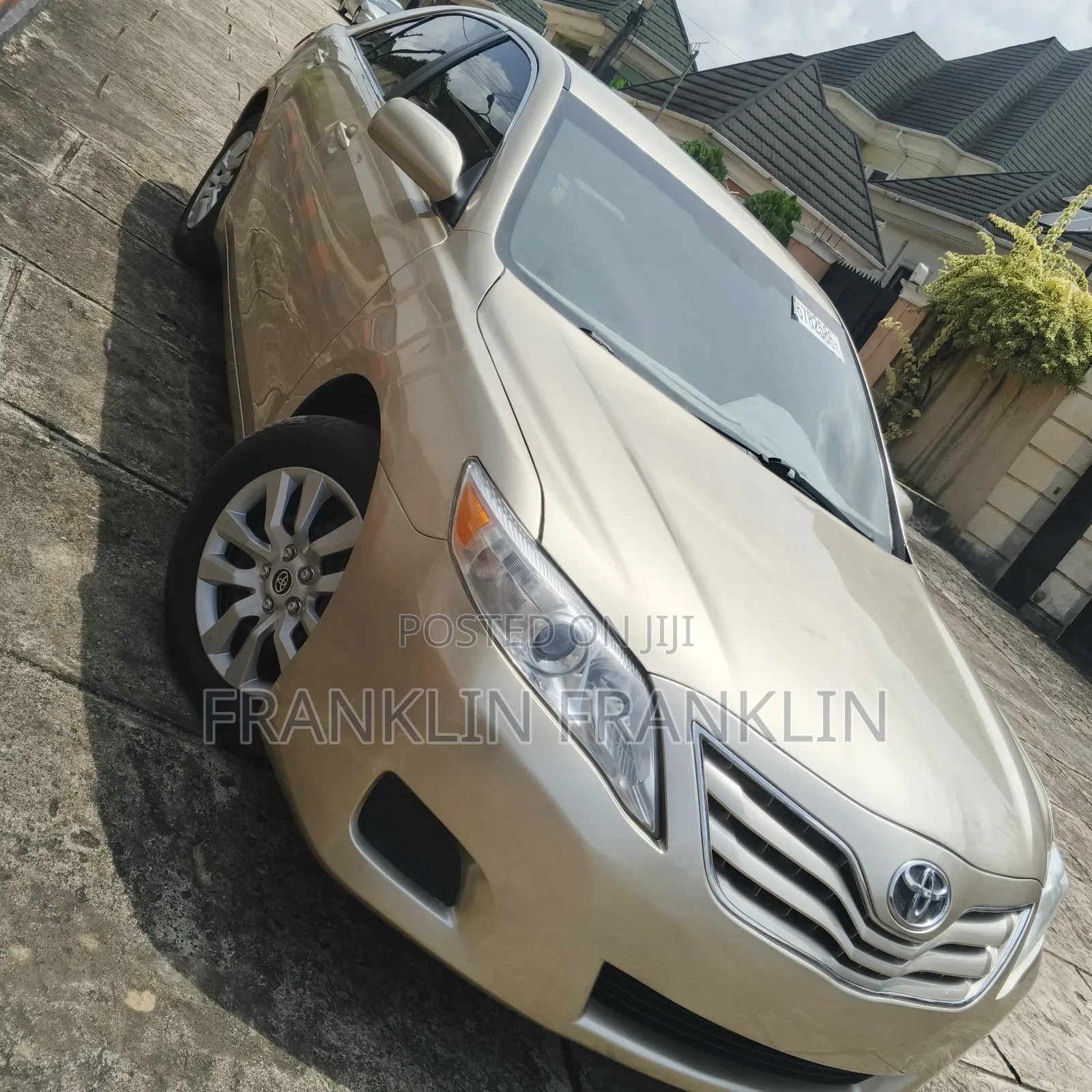Toyota Camry 2011 Gold