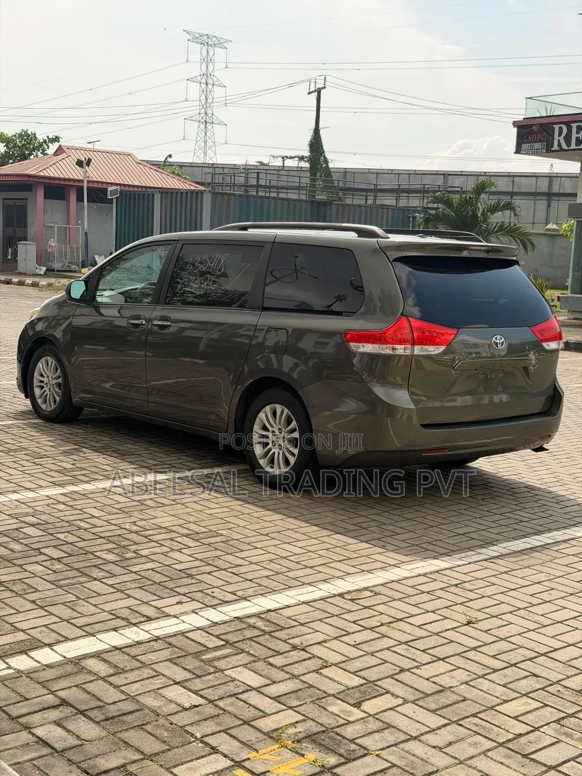 Toyota Sienna Limited AWD 7-Passenger 2013 Green