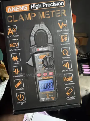 AC/DC Clamp Meter
