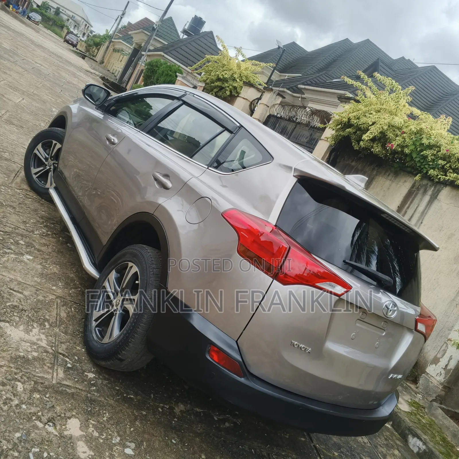 Toyota RAV4 2016 Gold